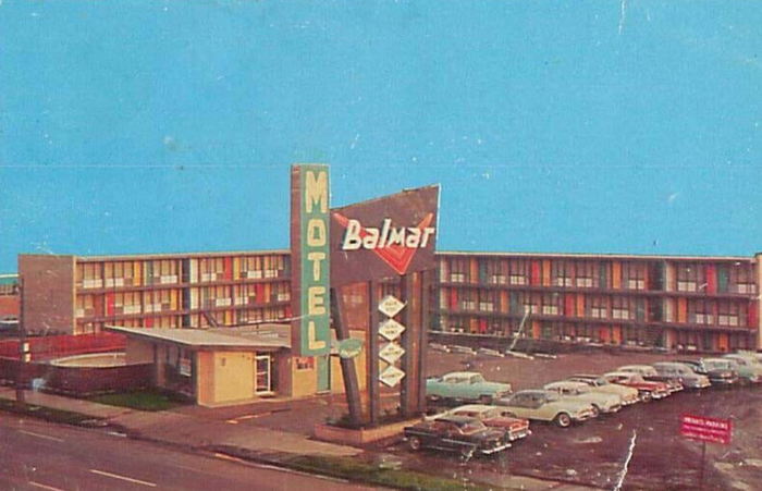 Balmar Motel - Old Post Card